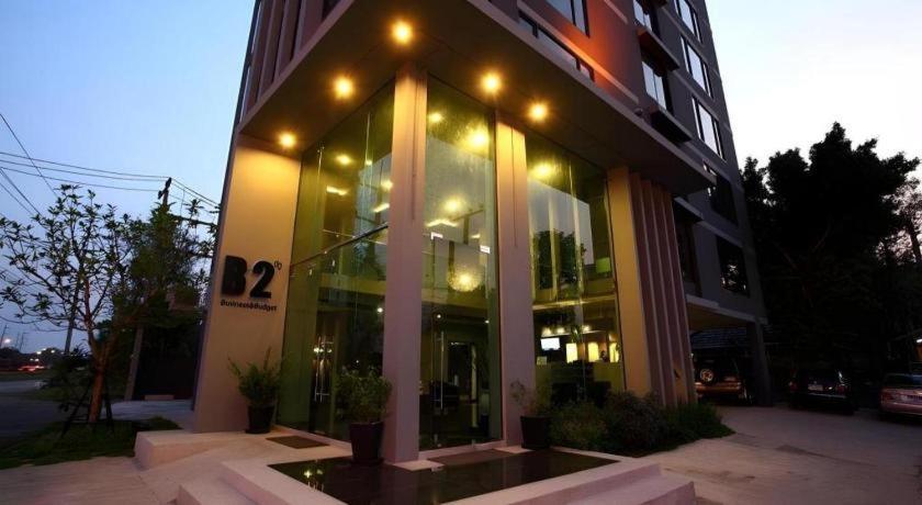 B2 Black Business And Budget Hotel 3*