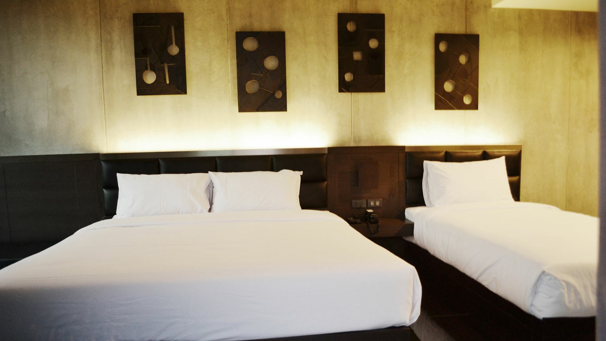 Hotel B2 Black Business And Budget 3*